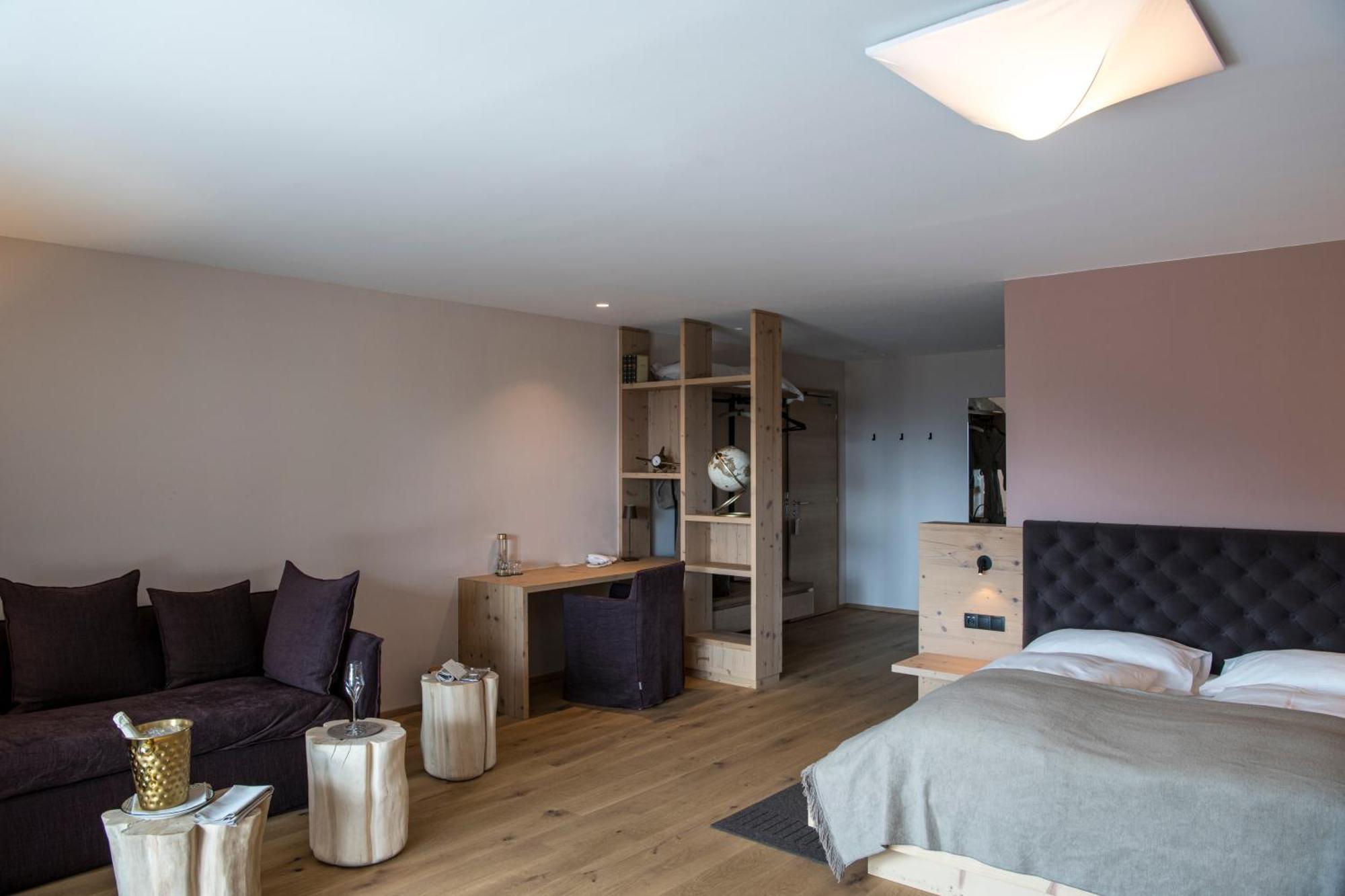 Terra - The Magic Place Relais & Chateaux Sarentino Exterior photo