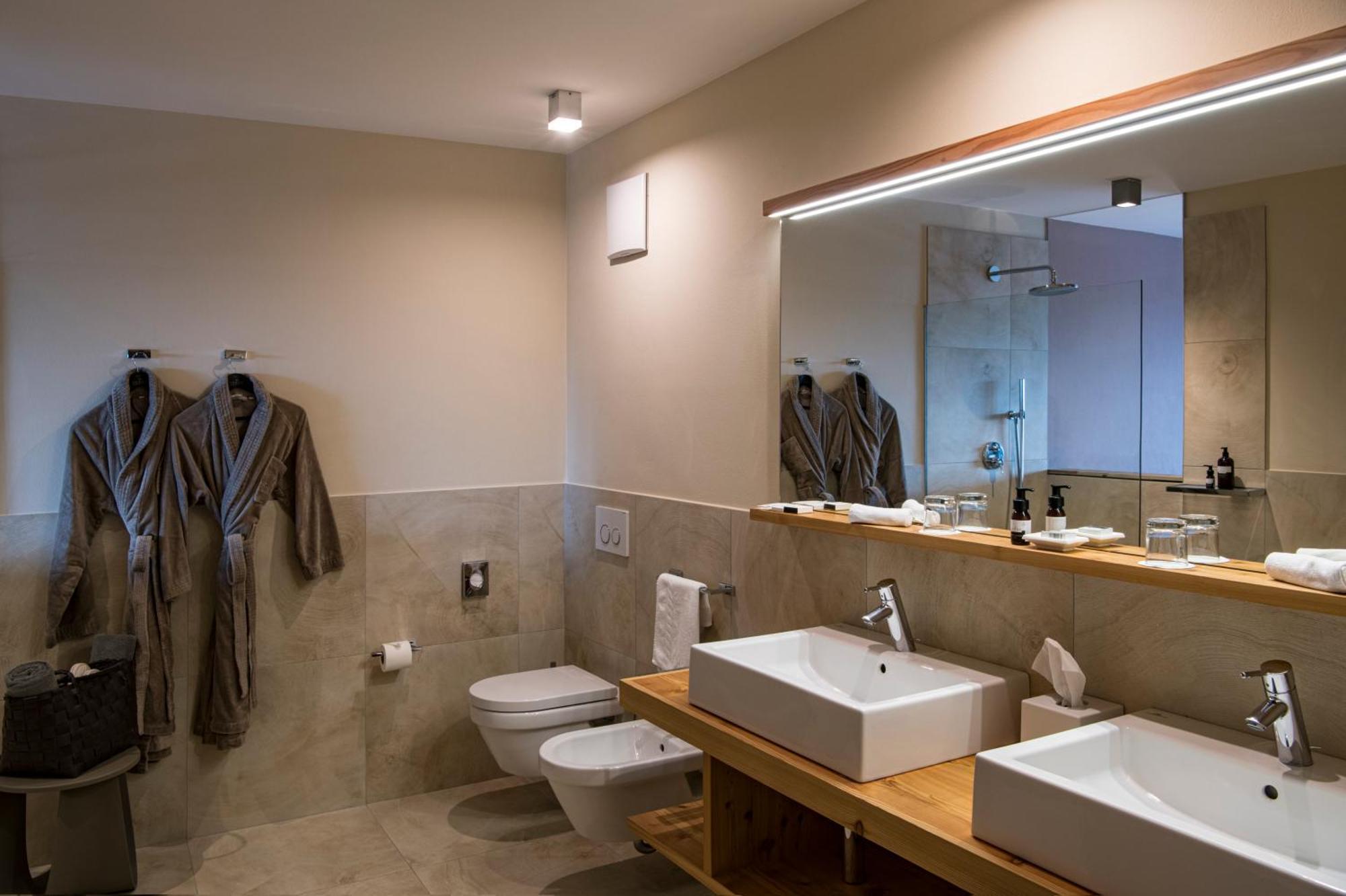Terra - The Magic Place Relais & Chateaux Sarentino Exterior photo