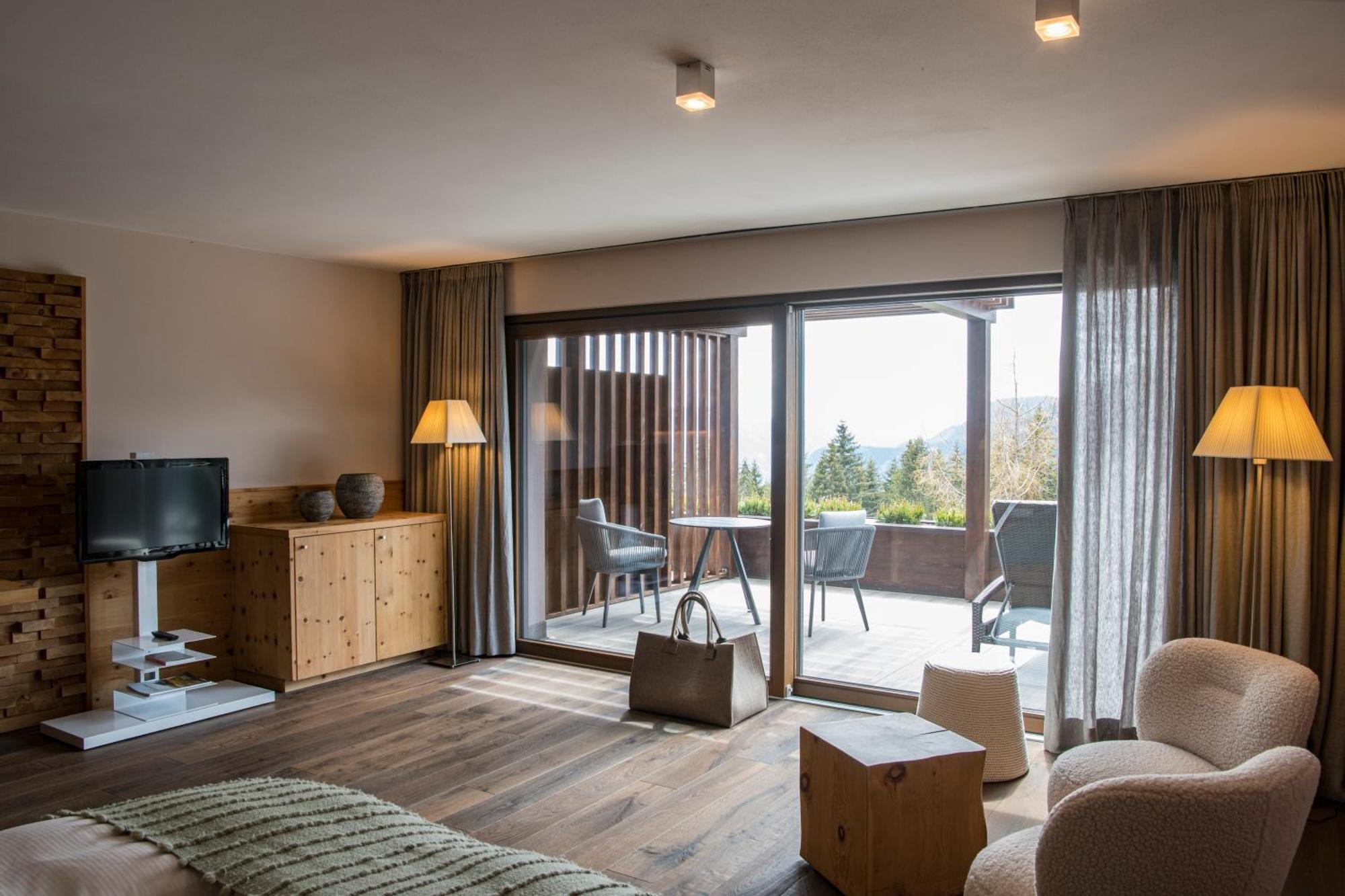Terra - The Magic Place Relais & Chateaux Sarentino Exterior photo